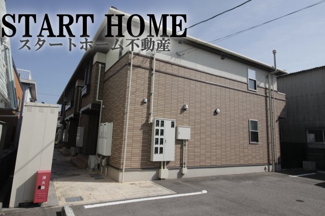 建物外観　落ち着いた雰囲気の外観です