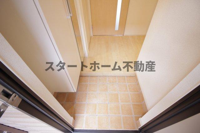 玄関　シンプルで使いやすい玄関です