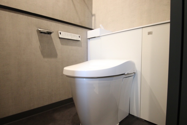 トイレ　※別室の参考写真の為、現況優先です。