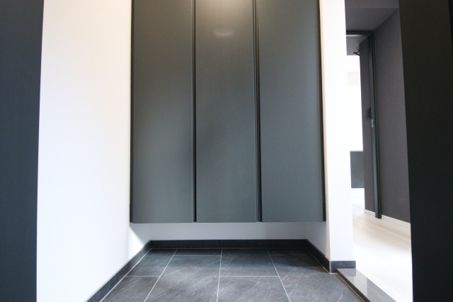 玄関　※別室の参考写真の為、現況優先です。