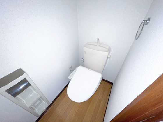 トイレ　※別部屋の写真です