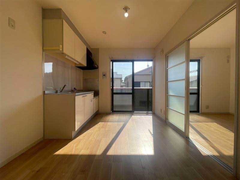 居室・リビング　独りでも、友人とでも、夫婦でも、みんなが、楽しくゆっくり過…