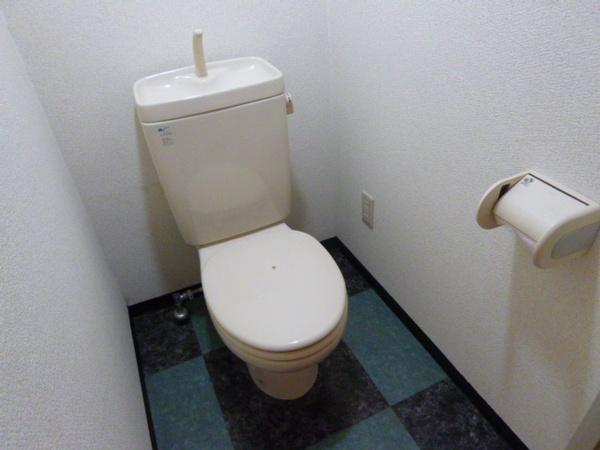 トイレ　キッチンスペースに冷蔵庫置けますよ