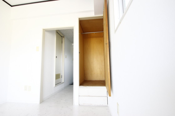 収納　※別号室の写真です