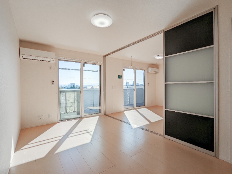 居室・リビング　図面と現状に相違がある場合には現状を優先