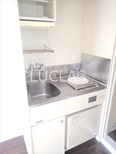 高松要 建築業界に興味を…球場でPR 高校生が作ったベンチや椅子を展示 高松市