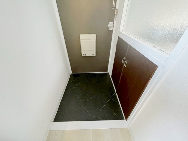 玄関　収納もある玄関です