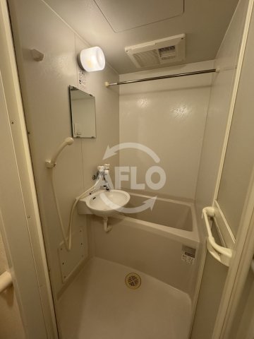 バス・シャワールーム　ichi灰塚テラス　浴室