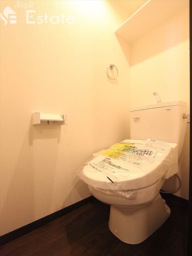 トイレ　トイレ　温水洗浄暖房便座