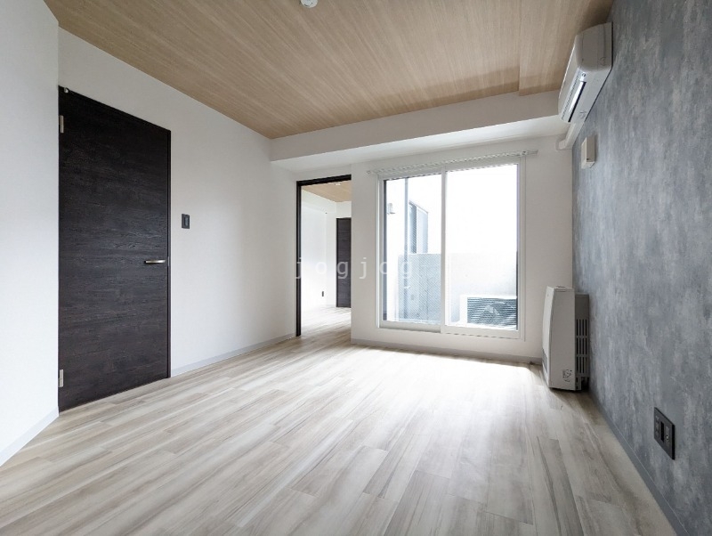 居室・リビング　同号室タイプ写真