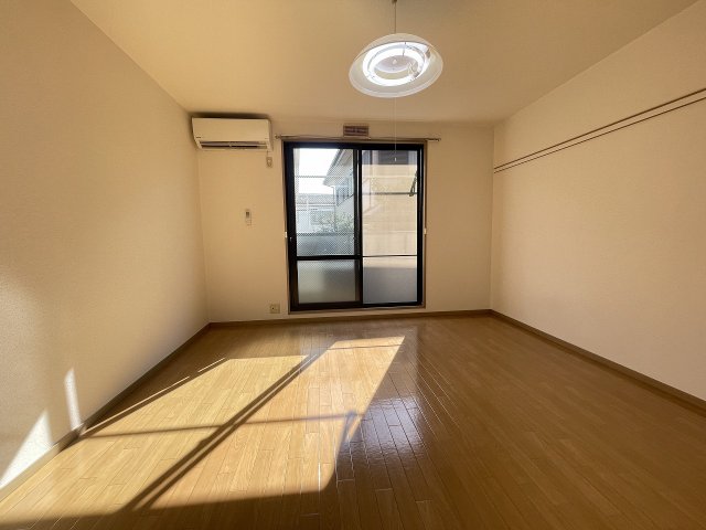 居室・リビング　使いやすいリビングです