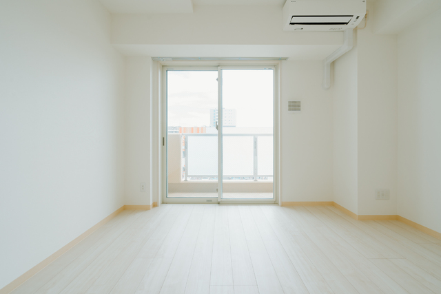 居室・リビング　★７．３帖の洋室★