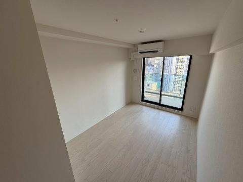 居室・リビング　室内