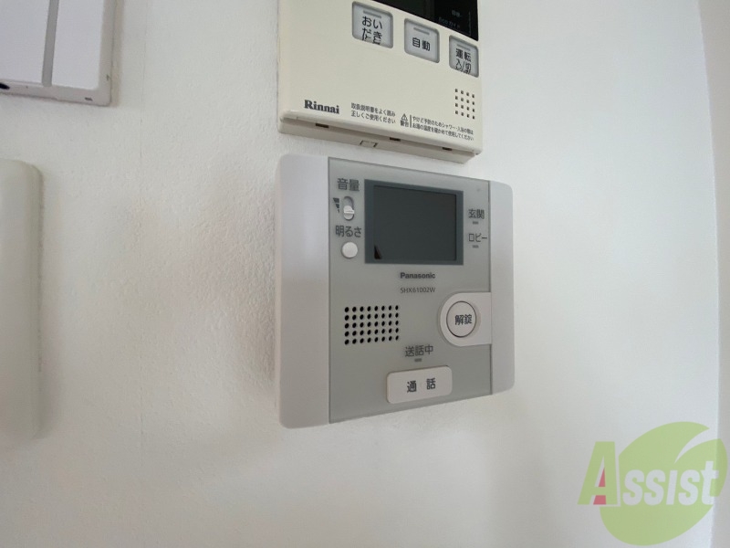 セキュリティ　ＴＶモニター付インターホンです。来客者の顔が見えるので安心！