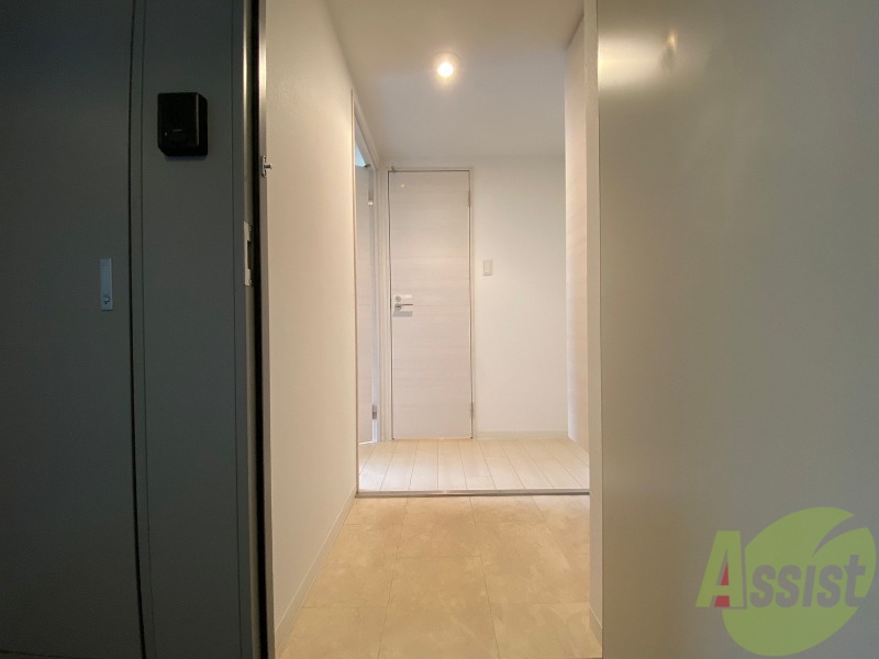 玄関　玄関です。白を基調としていて清潔感があります！