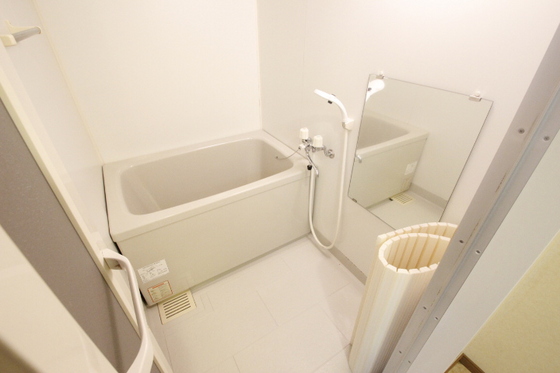 バス・シャワールーム　※掲載写真は同マンション別部屋参考写真となります。