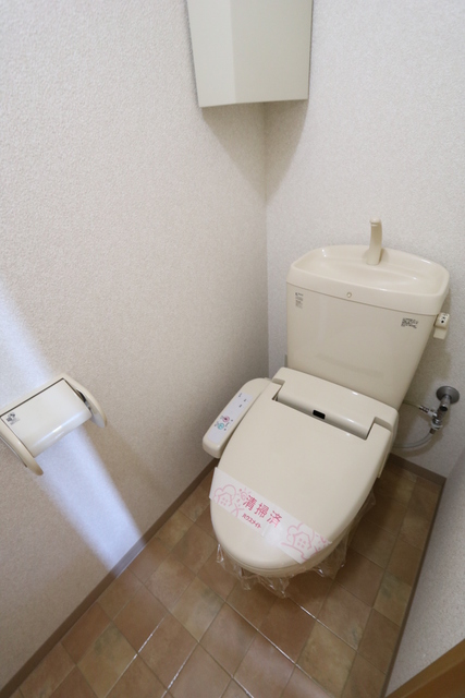 トイレ　☆快適な温水洗浄便座☆