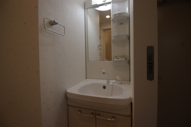 洗面設備　※別室の参考写真の為、現況優先です。