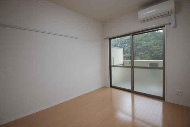 居室・リビング　※別室の参考写真の為、現況優先です。