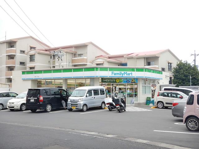 コンビニ　ファミリーマート紫原２丁目店（コンビニ）まで261m