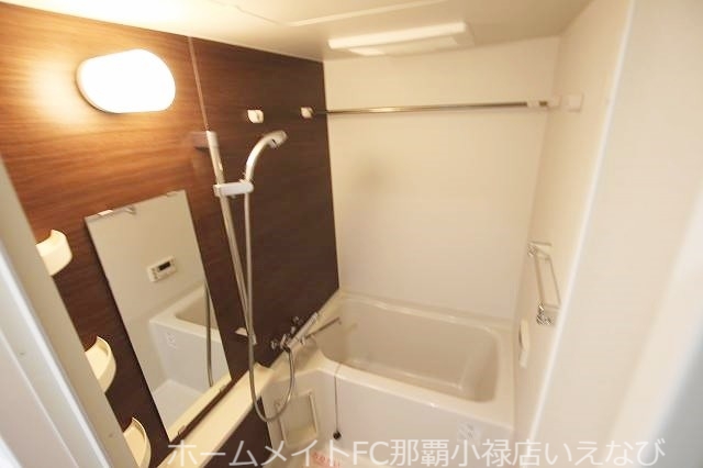 バス・シャワールーム　※別部屋の写真です。