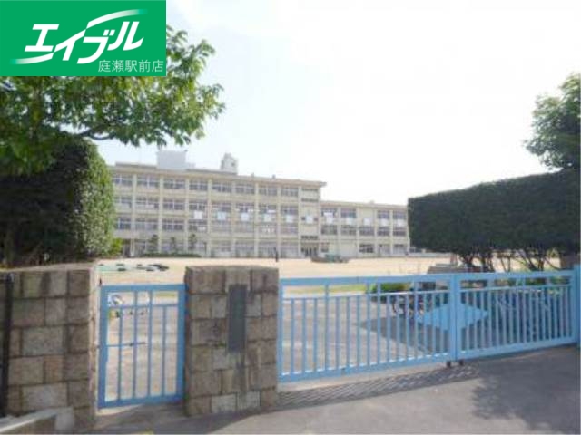 コンビニ　ローソン総社真壁店（コンビニ）まで655m