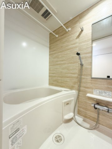 バス・シャワールーム　別タイプのお部屋の写真です