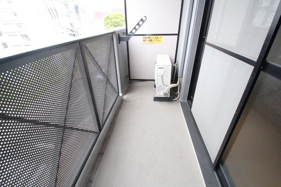バルコニー　※別部屋の写真です