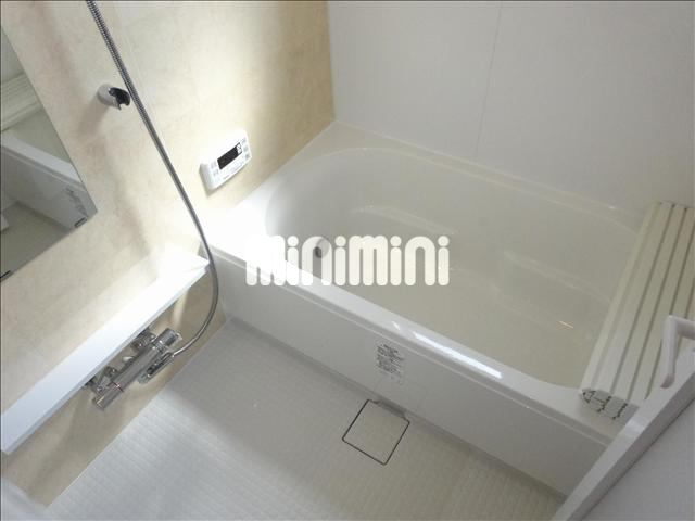 バス・シャワールーム　南側洋室