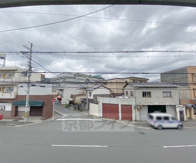 その他設備　現代っ子の定番、室内洗濯機置き場。