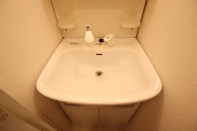 洗面設備　※別室の参考写真の為、現況優先です。