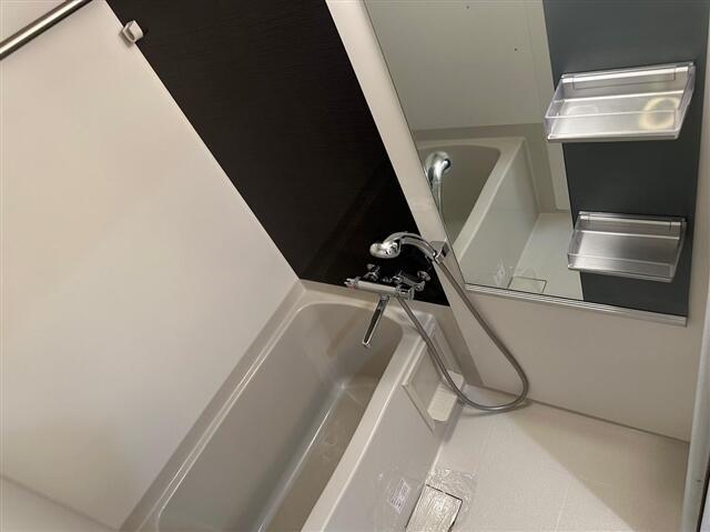 バス・シャワールーム　?