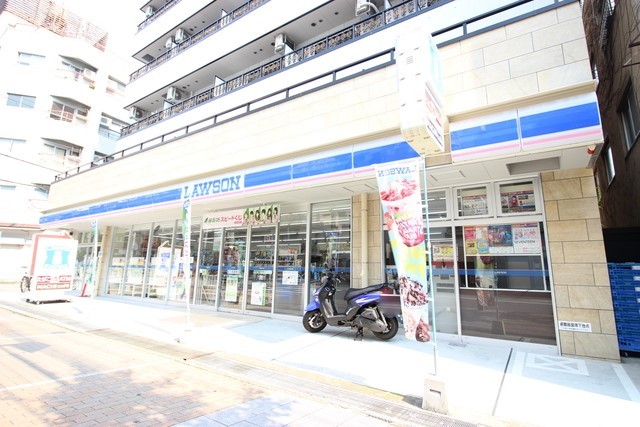 コンビニ　ローソン　神戸生田町四丁目店（コンビニ）まで300m