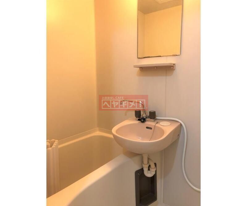 バス・シャワールーム　洗面