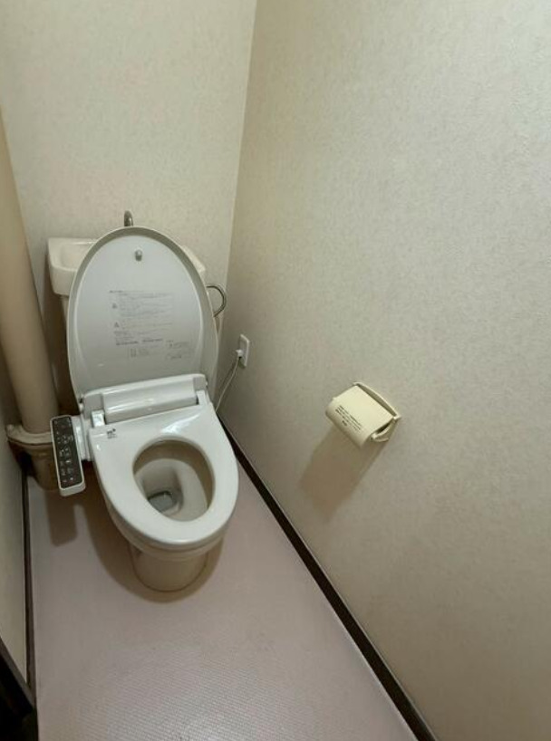 トイレ　コンパクトで使いやすいトイレです