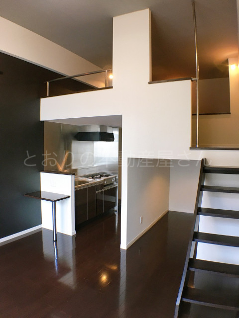 居室・リビング　リビング　シックな内装