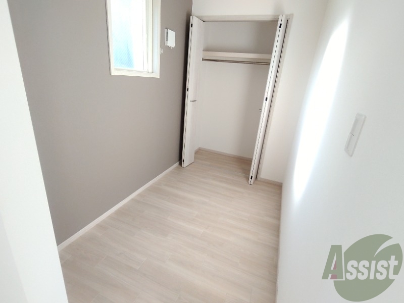 その他部屋・スペース　洋室もございます。寝室としてご利用できます。