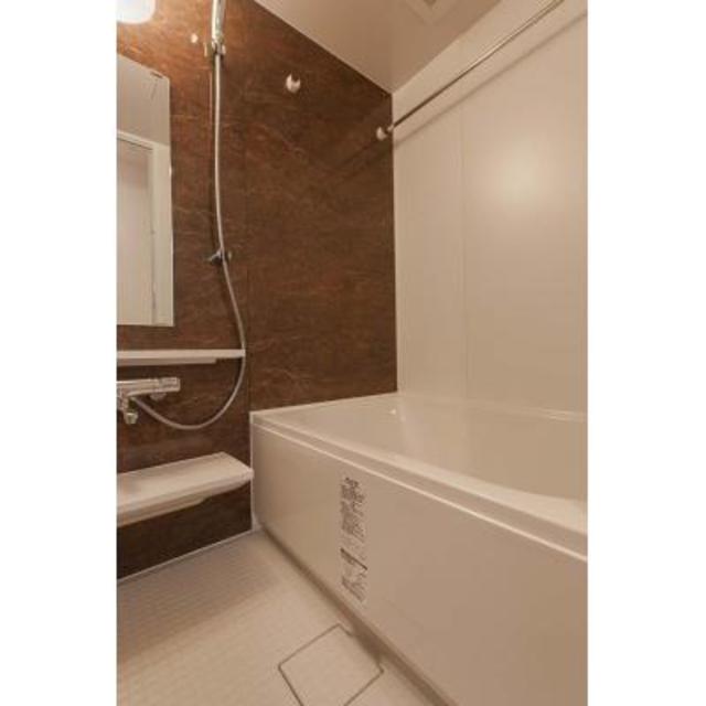 バス・シャワールーム　※写真は同タイプ住戸です。