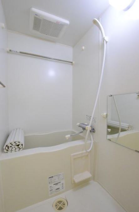 バス・シャワールーム　★ゆったり浸かれる浴槽★