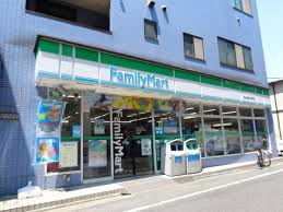 コンビニ　ファミリーマート 亀山西新井本町店（コンビニ）まで708m
