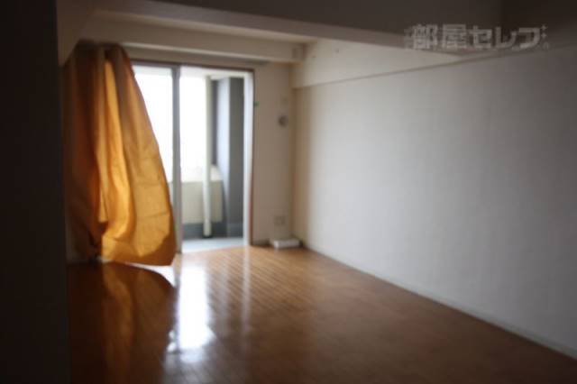 居室・リビング　南向きのリビング