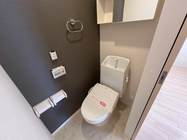 トイレ　シャワー付トイレ