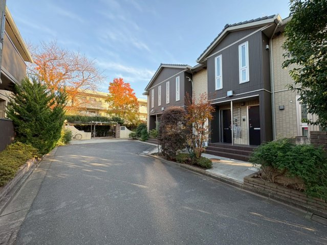 エントランス　ゆとりのあるエントランスです