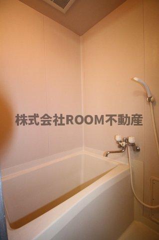 バス・シャワールーム　ゆったり過ごせるお風呂です