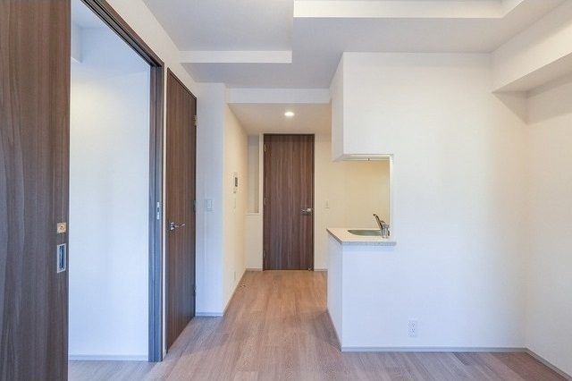 居室・リビング　7.7帖のダイニングキッチン