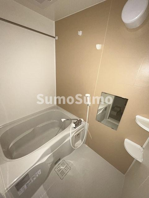 バス・シャワールーム　コンパクトで使いやすいお風呂です