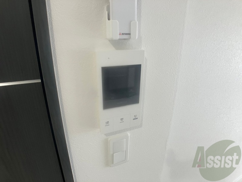 セキュリティ　ＴＶモニター付インターホンです。来客者の顔が見えるので安心！