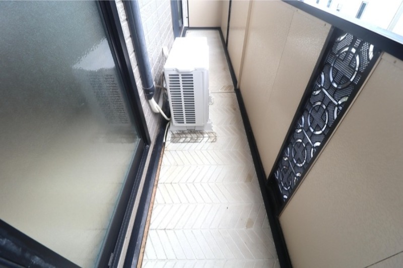 バルコニー　図面と現状に相違がある場合には現状を優先