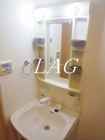 洗面設備　洗面台です。