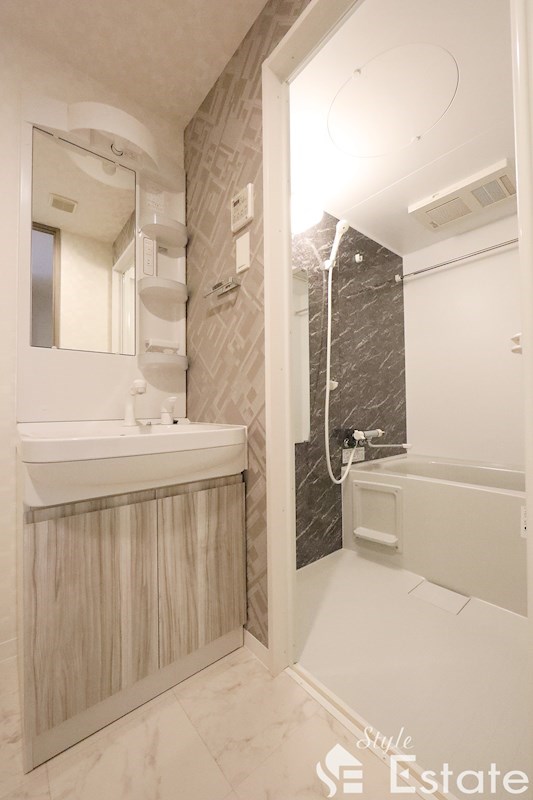 洗面設備　独立洗面台　脱衣所